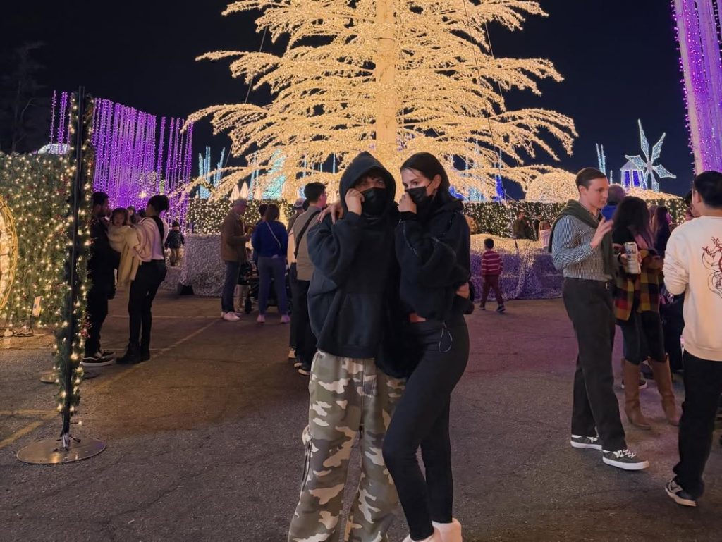 Selena Gomez Shares Cozy Date Night with Benny Blanco