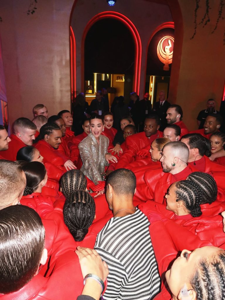 Katy Perry Wins Favorite Female Singer at the Joy Awards