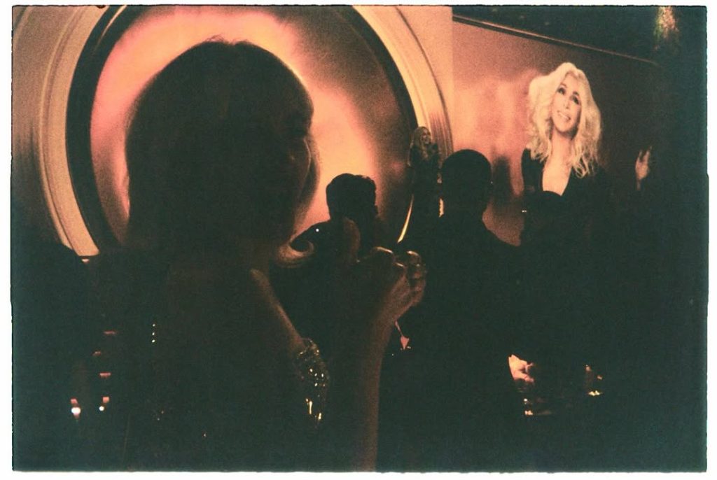 Sabrina Carpenter Grammys Look 2026 Steals the Spotlight