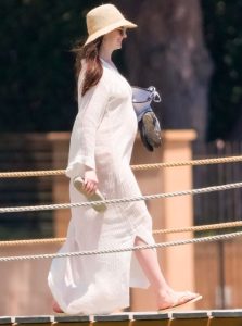 Anne Hathaway Third Pregnancy